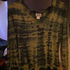 O.Y.B. Green and navy blue long-sleeve v-neck shirt